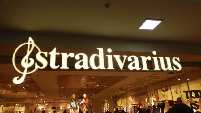 Stradivarius Symbol